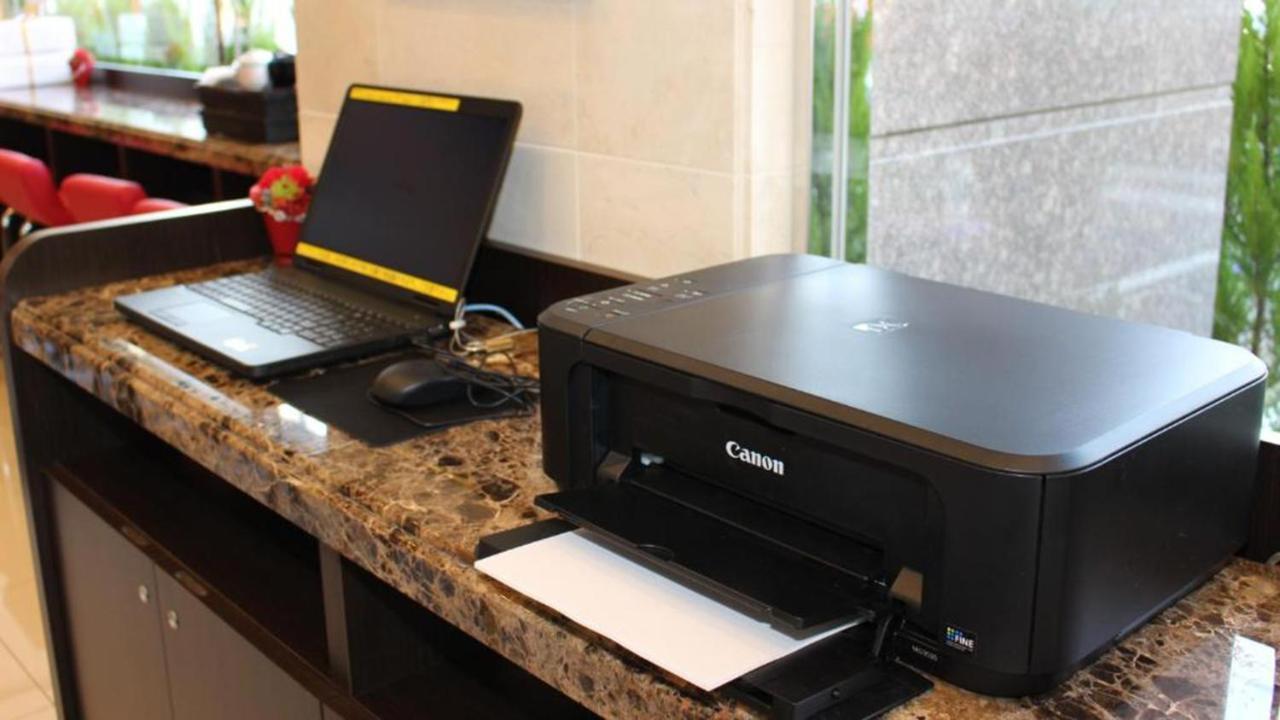 Toyoko Inn Misato-Chuo Ekimae Misato  Ngoại thất bức ảnh
